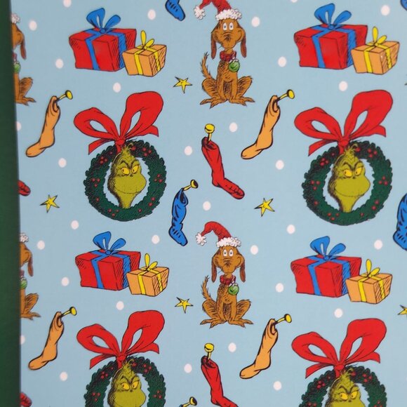 Dr. Seuss The Grinch Oversized Plush Throw Blanket 50" x 60" Green Background - Picture 5 of 11